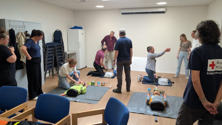 Nieuwe EHBO’ers met reanimatie diploma klaar voor Zuidwolde